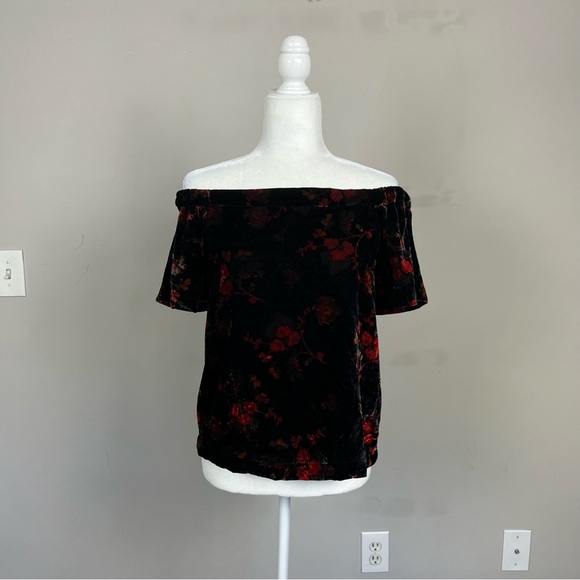 LOFT VELVET FLORAL OFF THE SHOULDER SHORT SLEEVE TOP SIZE XS PETITE BLACK/RED - Picture 14 of 16